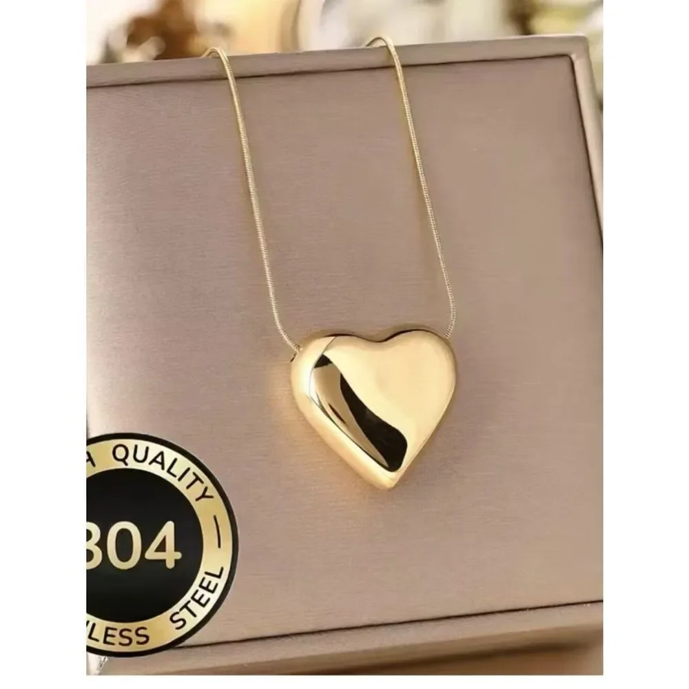 Minimalist 3D Heart Pendant Necklace 18k Ion-Plated Stainless Steel Snake Chain